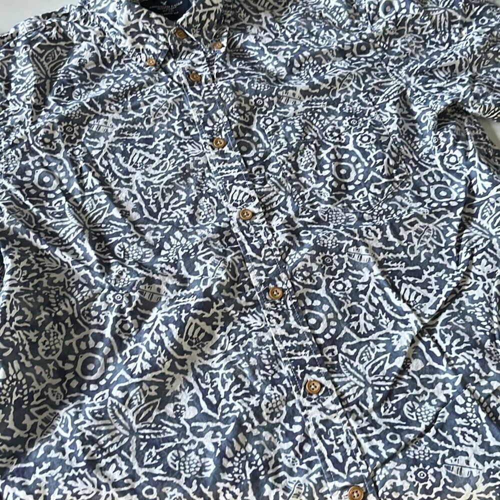 American Eagle Classic Fit Short Sleeve Button Up Sz. L
